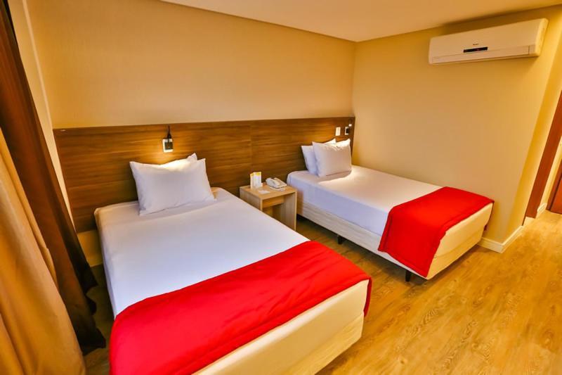 Ibiza Plaza Hotel Anápolis Extérieur photo