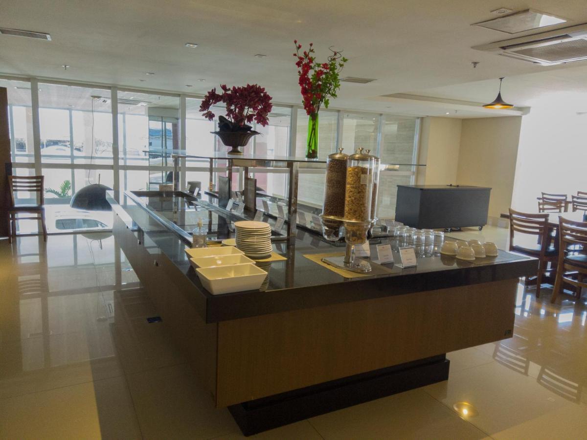 Ibiza Plaza Hotel Anápolis Extérieur photo