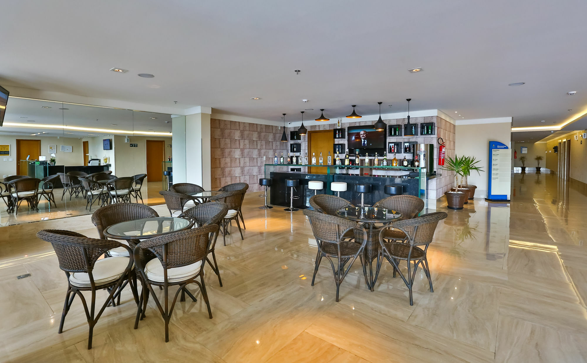 Ibiza Plaza Hotel Anápolis Extérieur photo